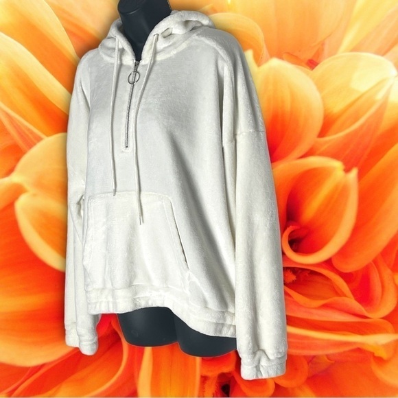 REFLEX Women’s Soft Plush Cream Quarter Zip Hoodie Size Large - Picture 4 of 13
